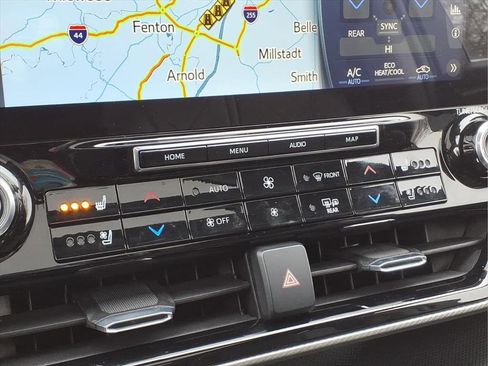 Used 2020 Toyota Highlander Platinum image 7