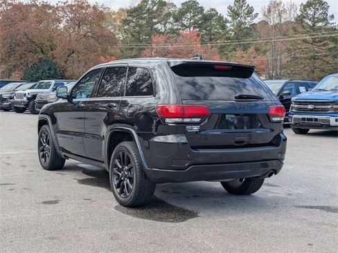 Used 2020 Jeep Grand Cherokee Altitude image 4