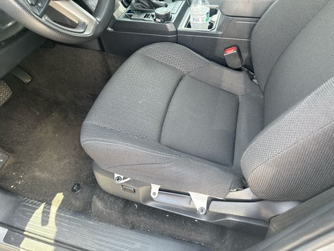 Used 2025 Toyota 4Runner SR5 AWD/4WD image 7