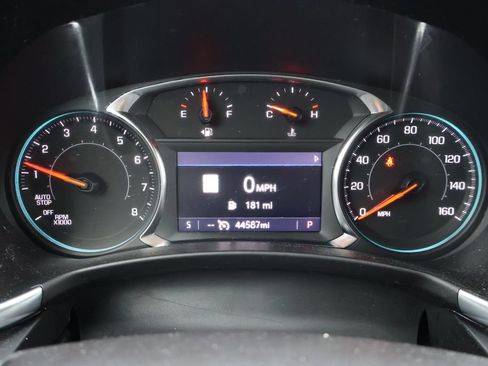 Used 2023 Chevrolet Equinox Premier AWD/4WD image 18