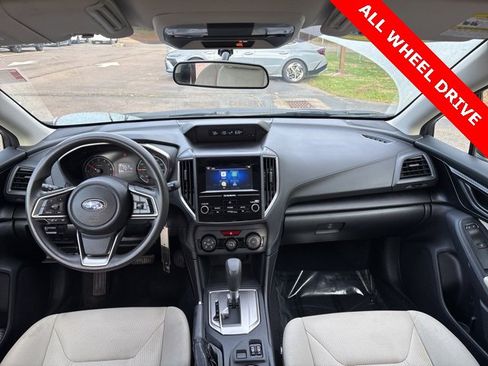 Used 2018 Subaru Impreza 2.0i Premium image 12