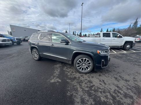 Used 2021 GMC Acadia Denali w/ Denali Ultimate Package image 3