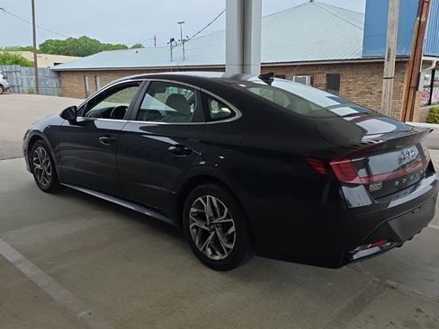 Used 2023 Hyundai Sonata SEL FWD image 3
