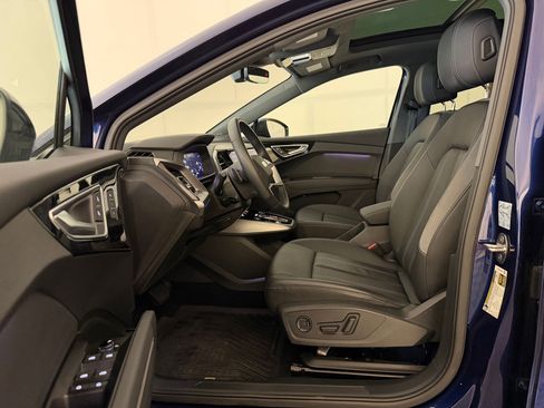 Used 2023 Audi Q4 e-tron Prestige w/ Black Optic Package AWD/4WD image 5
