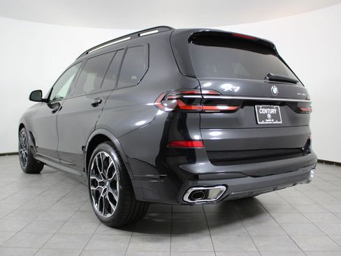 New 2026 BMW X7 xDrive40i w/ M Sport Package image 3