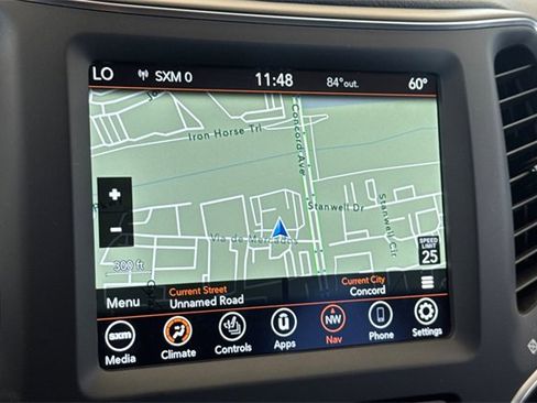 Used 2023 Jeep Cherokee Altitude Lux image 42