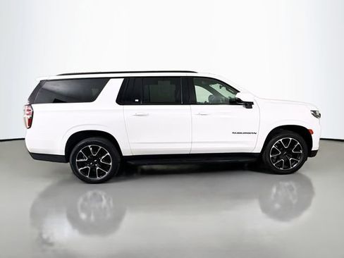 Used 2021 Chevrolet Suburban RST w/ Luxury Package image 10