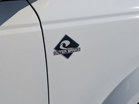 New 2026 Ford Bronco Outer Banks AWD/4WD image 17