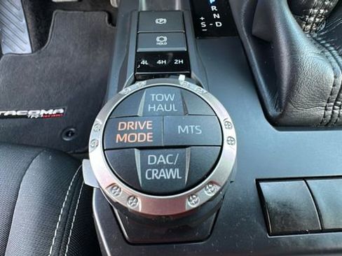 Used 2024 Toyota Tacoma TRD Off-Road AWD/4WD image 16