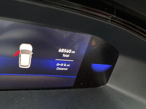 Used 2023 Volkswagen Taos S image 2