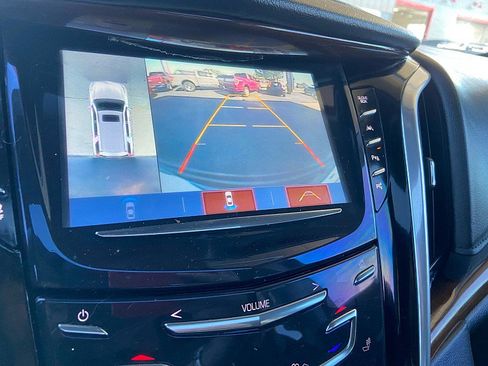 Used 2020 Cadillac Escalade Luxury w/ Escalade Sport Edition AWD/4WD image 22