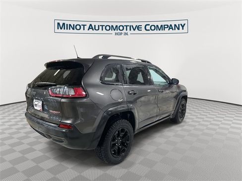 Certified 2019 Jeep Cherokee Trailhawk image 8