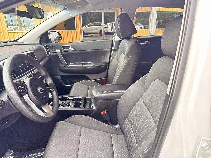 Used 2021 Kia Sportage LX AWD/4WD image 10