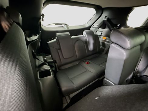 Used 2023 Mitsubishi Outlander SE image 41