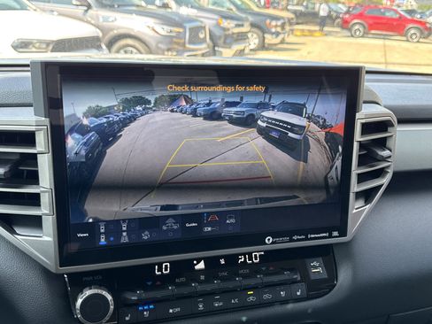 Used 2023 Toyota Tundra Limited image 26