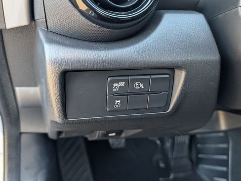 Certified 2025 MAZDA MX-5 Miata Club image 26