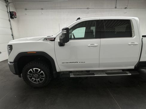 Used 2024 GMC Sierra 3500 SLE w/ SLE Value Package AWD/4WD image 5