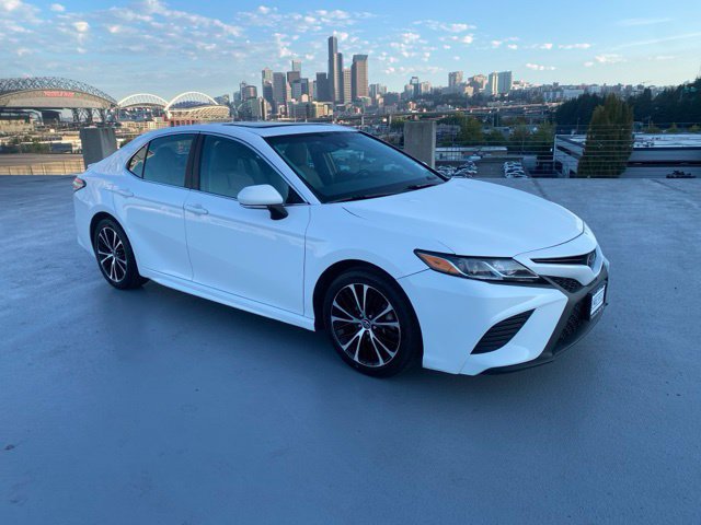 Used 2018 Toyota Camry SE w/ Moonroof Package FWD image 23