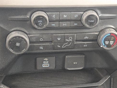 Used 2024 Ford F250 XLT image 23