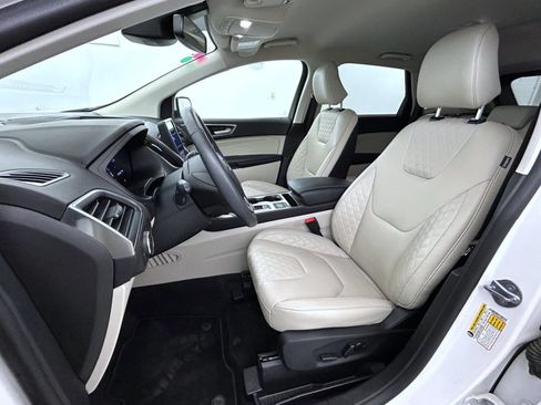 Used 2024 Ford Edge Titanium AWD/4WD image 10
