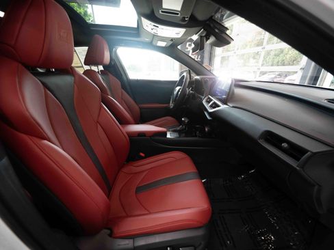 Used 2024 Lexus UX 250h F Sport AWD/4WD image 27