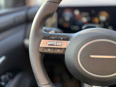 New 2025 Hyundai Tucson Limited image 13