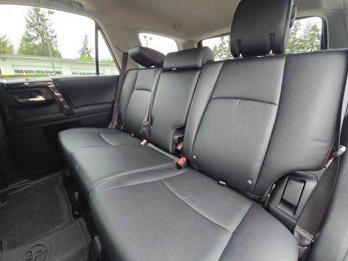 Used 2024 Toyota 4Runner TRD Off-Road Premium w/ Off Road Premium Plus Package AWD/4WD image 17