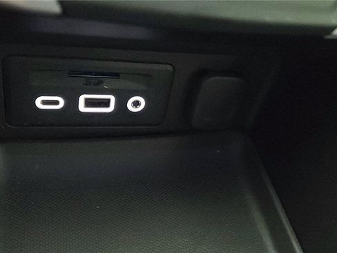 Used 2022 GMC Terrain SLT image 34