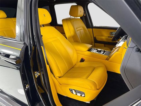 Used 2020 Rolls-Royce Cullinan image 33