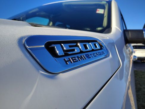 Used 2021 RAM 1500 Laramie w/ Off Road Group image 5