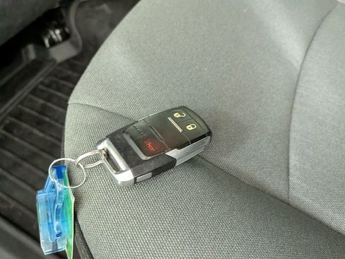 Used 2022 RAM 2500 Big Horn image 30