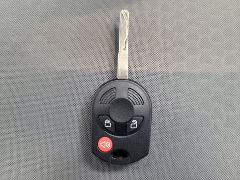 Used 2018 Ford Escape SE image 32