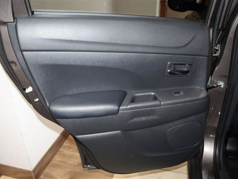 Used 2017 Mitsubishi Outlander Sport AWD image 31