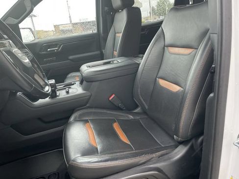 Used 2022 GMC Sierra 1500 AT4 w/ AT4 Premium Package AWD/4WD image 11