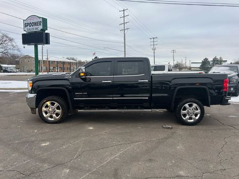 Used 2018 GMC Sierra 2500 SLT image 2