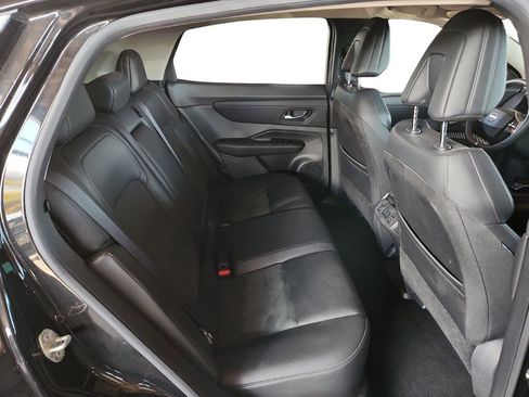 Used 2023 Nissan Ariya FWD image 24