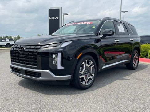 Used 2024 Hyundai Palisade SEL FWD image 3