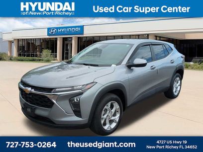Used 2024 Chevrolet Trax LS w/ LS Convenience Package