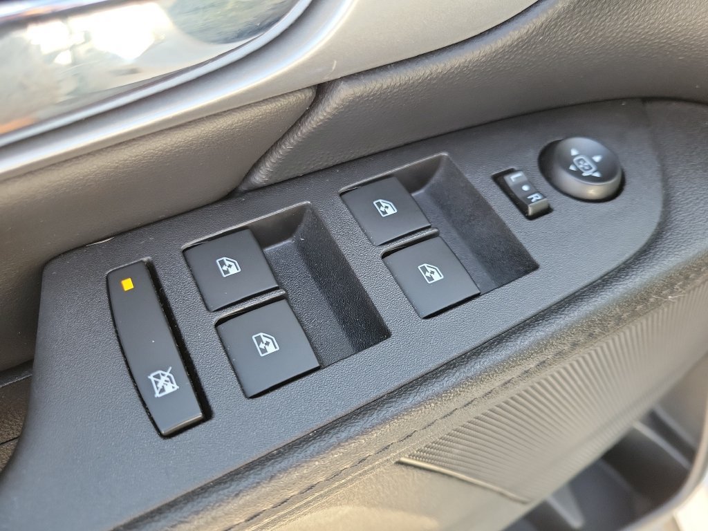Used 2017 GMC Terrain SLE AWD/4WD image 17