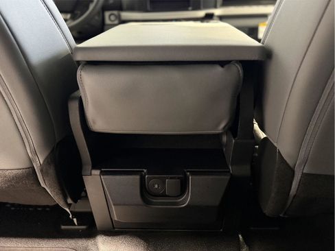 New 2026 Ford F350 XL w/ XL Chrome Package image 35