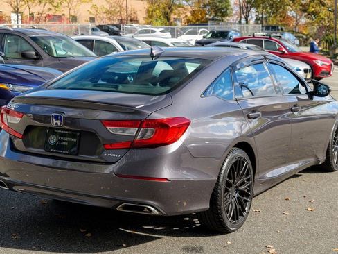 Used 2018 Honda Accord Sport image 7