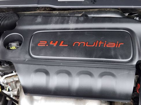 Used 2021 Jeep Compass Latitude w/ Sun and Sound Group AWD/4WD image 15
