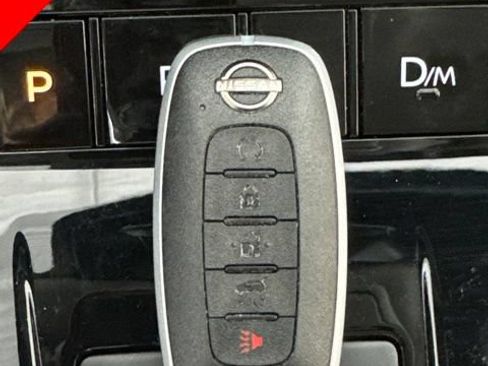 Certified 2025 Nissan Murano SV AWD/4WD image 15