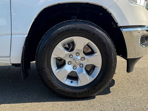 Used 2021 RAM 1500 Big Horn AWD/4WD image 9