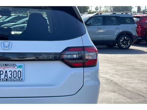 Certified 2025 Honda Pilot EX-L image 49