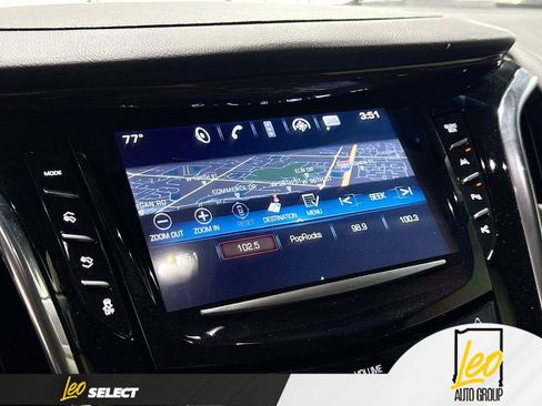 Used 2017 Cadillac Escalade Luxury AWD/4WD image 16