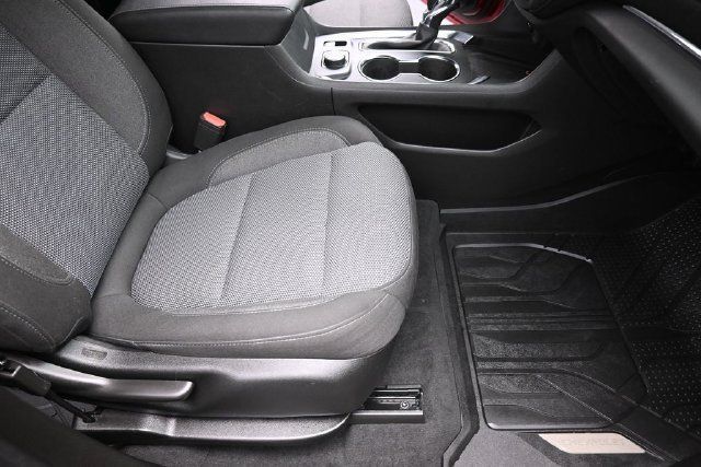 Used 2024 Chevrolet Traverse LT FWD image 34
