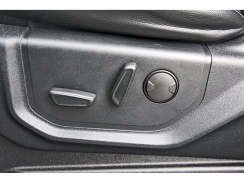 Used 2019 Ford F150 XLT w/ Equipment Group 302A Luxury AWD/4WD image 31