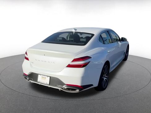Used 2025 Genesis G70 2.5T image 14