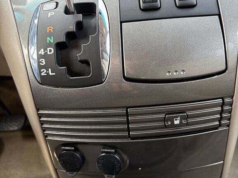 Used 2005 Toyota Sienna XLE FWD image 22